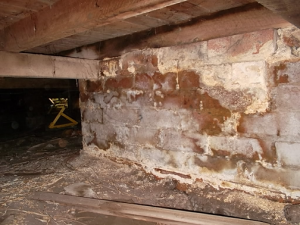 Bricks affected by damp Solar sub-floor ventilator will cure crumbling bricks.