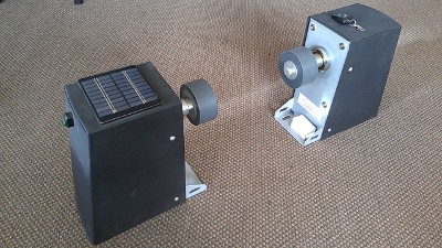 Solazone motorised domestic solar pool roller