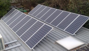 Flat roof tilt frames