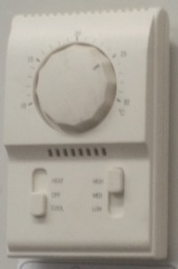 Adjustable thermostat