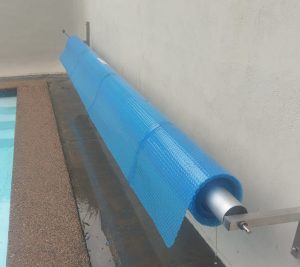 Eliza wall-mounted roller